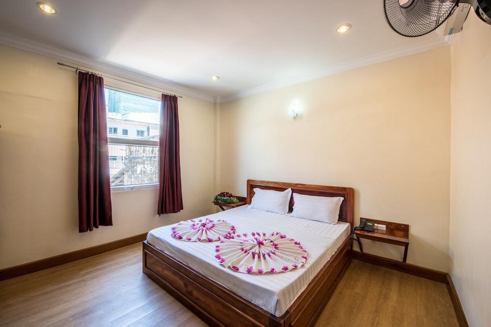 Seng Hout Hotel Battambang Ngoại thất bức ảnh