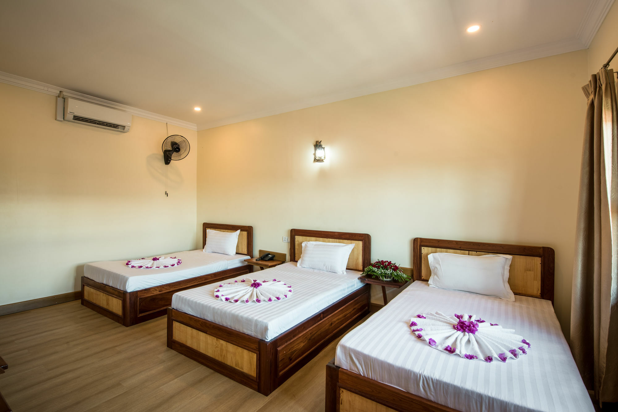 Seng Hout Hotel Battambang Ngoại thất bức ảnh