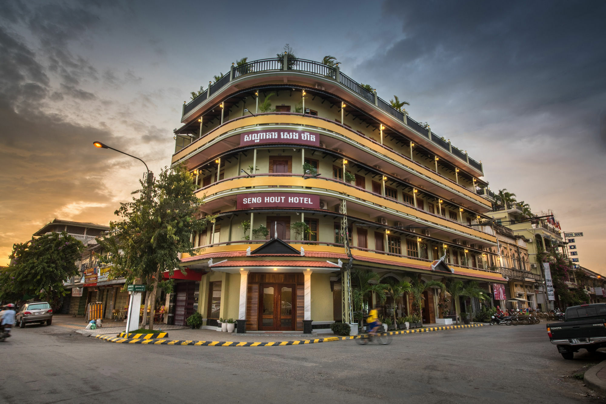 Seng Hout Hotel Battambang Ngoại thất bức ảnh