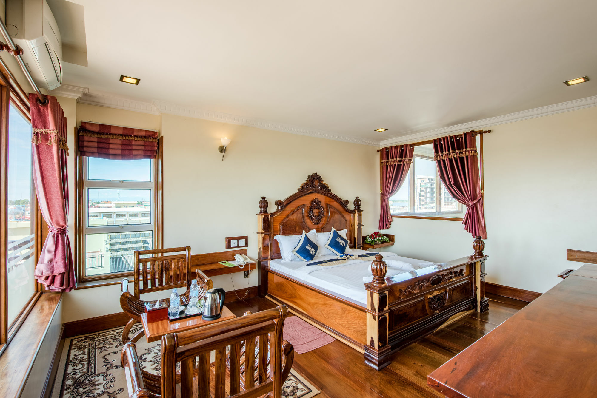 Seng Hout Hotel Battambang Ngoại thất bức ảnh